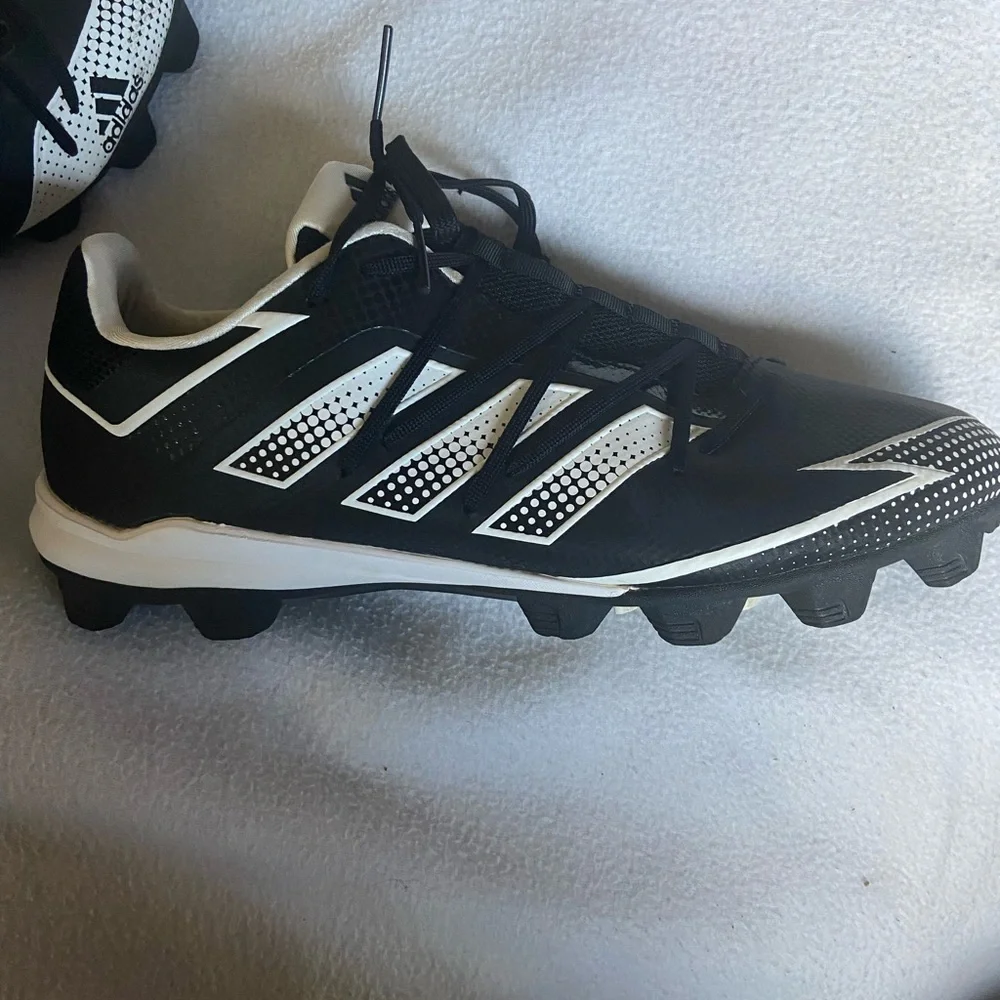 Adidas cleats size men’s 12 - Picture 5 of 15